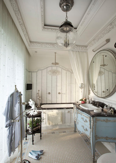 Современная классика Ванная комната by Архитектурное бюро Татьяны Мироновой