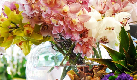 How Do I... Make Cut Flowers Last Longer?