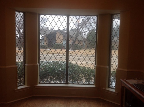 Please help with this bay window and Tudor panes