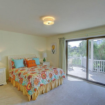 3751 Beach Court