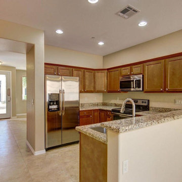 Basic Traditional Kitchen Remodeling in Santa Ana, CA