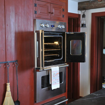 Colonial Kitchen