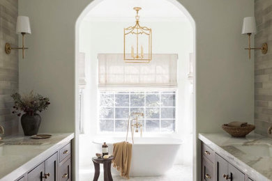 Inspiration for a transitional bathroom remodel in Sacramento