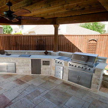 Dal-Rich Outdoor Kitchen and Grilling spaces