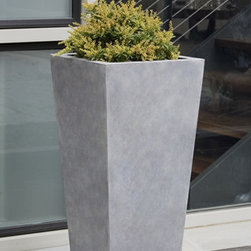 Faro Planter - Outdoor Decor