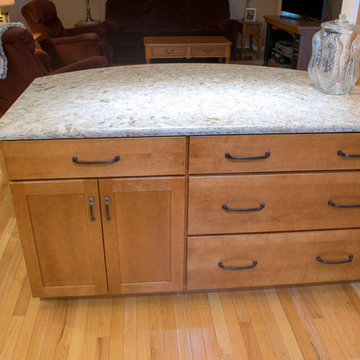 Chestnut Stained Transitional Kitchen Remodel With Adjoining Sunroom (K-93)