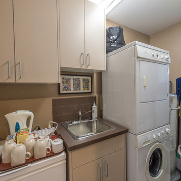 Okanagan Lifestyle Inspired Home - 372 Shorts Rd Kelowna Versatile Laundry