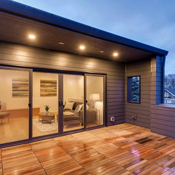 Modern Deck