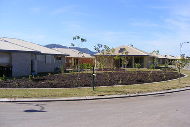 Photo of a modern one-storey exterior in Cairns.