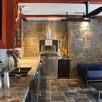 OUTDOOR LIVING FABULOUSLY AT NIGHT