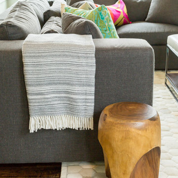 Yarrow Point: Modern Great Room