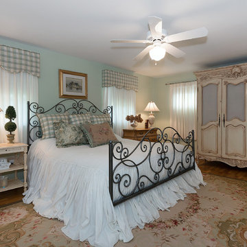 MASTER BEDROOM- STAGED TO SELL
