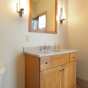 Genny & Fred Bathroom