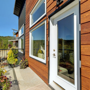 1499/1499B Trail Way - $1,695,000 – MLS Res 885121 / Com 885130