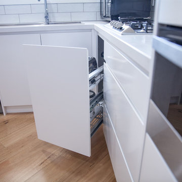 Contemporary White Kitchen