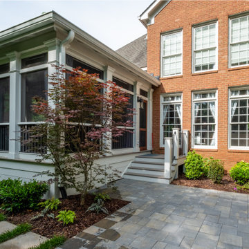 A Screened Porch to Stand the Test of Time