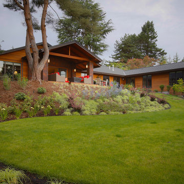 1964 Ranch house transitions to 2014 Modern Mission