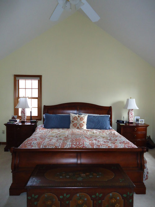 bedroom with one window