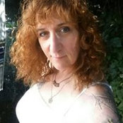 Sheila Raith's photo