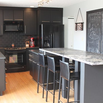 Indianapolis Black Kitchen With Style