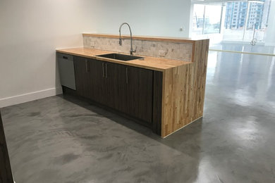 Example of an urban home design design in Miami