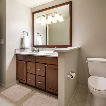 PowerHouse Hall Bath B