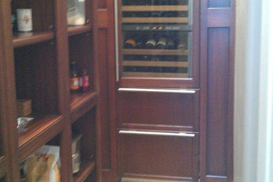 Kitchen - traditional kitchen idea in Other
