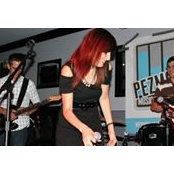 Jay Dee's photo