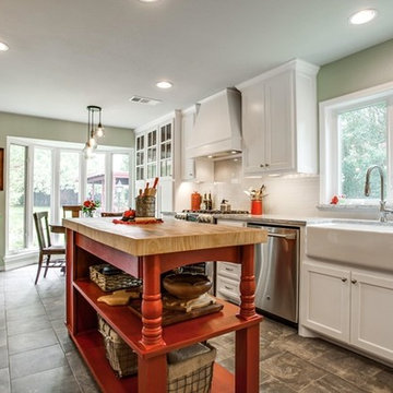 ROOM: Kitchen