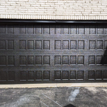 Black, Recessed Door