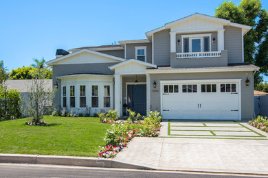 Example of an exterior home design in Los Angeles