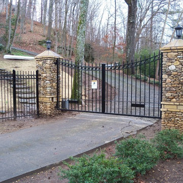 Driveway gates