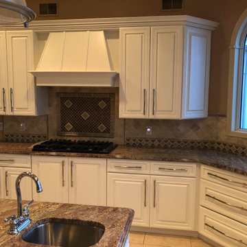Whitewash Maple cabinets finished in White Dove