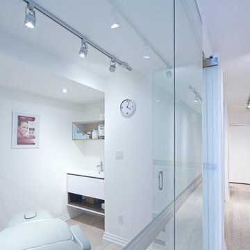 Queen East Spa - treatment room