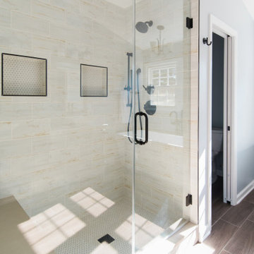 Bel Air, Farmhouse Bathroom