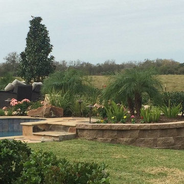 Contemporary Pool, Patio and Landscape in Richmond, TX