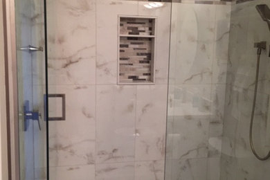 Inspiration for a small transitional home design remodel in Toronto
