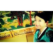 Evelyn Hew's photo