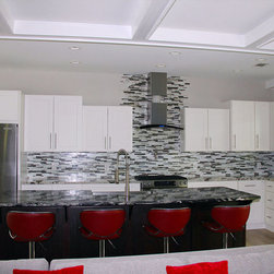 Colorado White Shaker Kitchen Cabinets - 10 Foot Run - Kitchen Cabinetry