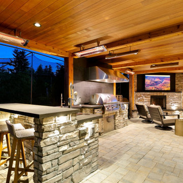 2-level entertaining in Sammamish