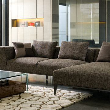 Taylor Sofa with Chase Lounge by Dellarobbia