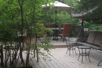 Inspiration for an eclectic deck remodel in New York