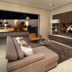 Knobhill Dr. - Entertainment Centers And Tv Stands