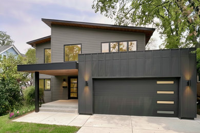 Modern exterior home idea in Chicago