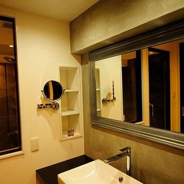 Room 08