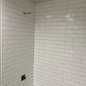 BATHROOM - Tub Surround - 3" x 12" Ceramic Sub-Way with Shower Niche
