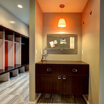 Oak Hollow - Contemporary