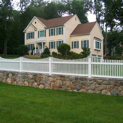 Vinyl Fences - Home Fencing And Gates