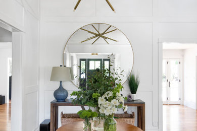 Entryway - cottage entryway idea in Los Angeles