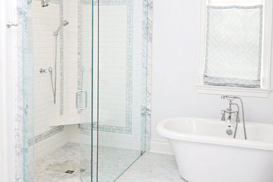 Example of a trendy bathroom design in New York